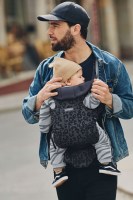 Little Pea BabyBjorn Μάρσιπος Move 3D Mesh Anthracite Leopard_lifestyle_